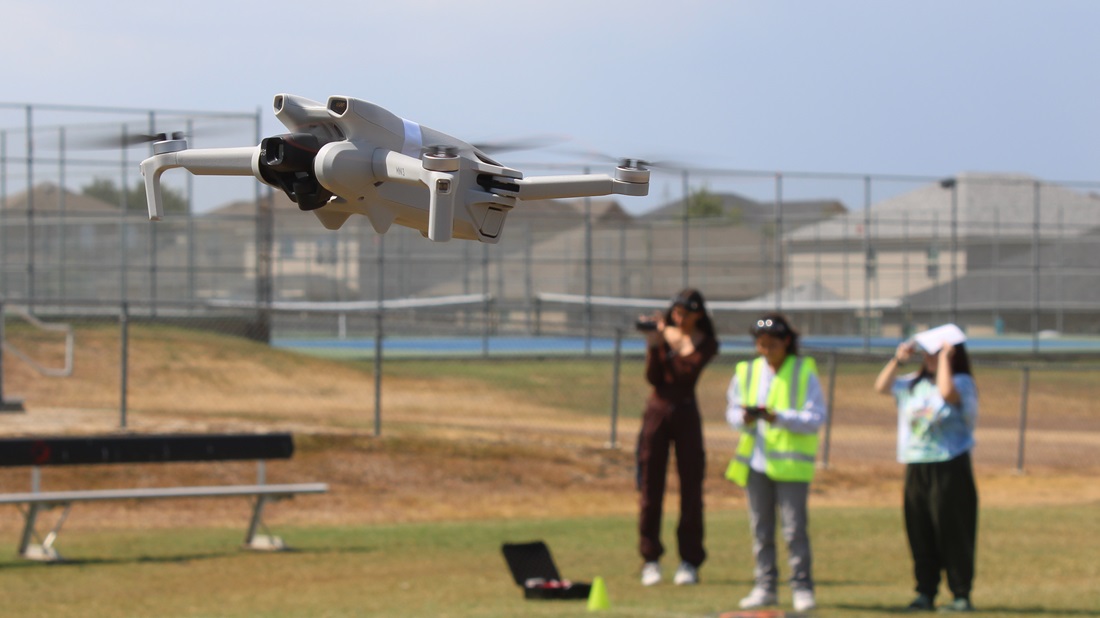 Commentary: Teens can take flight with drone technology