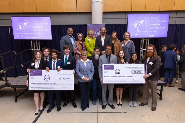 2 startups tie for 1st place in the Trinity University Stumberg Competition