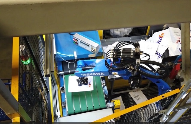 Plus One Robotics Using Yaskawa Motoman to Expand Mixed Depalletizing Solutions